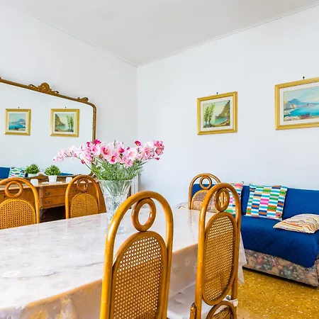 Casa Mariapia Al Vomero By Napoliapartments *