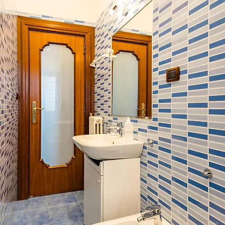 Apartman Casa Mariapia Al Vomero By Napoliapartments Nápoly