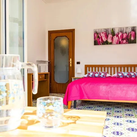 Apartman Casa Mariapia Al Vomero By Napoliapartments