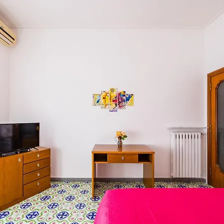 Casa Mariapia Al Vomero By Napoliapartments * Nápoly