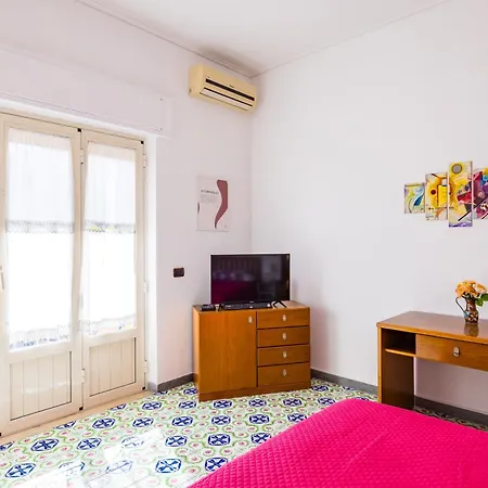 Casa Mariapia Al Vomero By Napoliapartments Apartman Nápoly