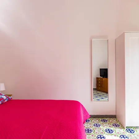 Apartman Casa Mariapia Al Vomero By Napoliapartments Nápoly